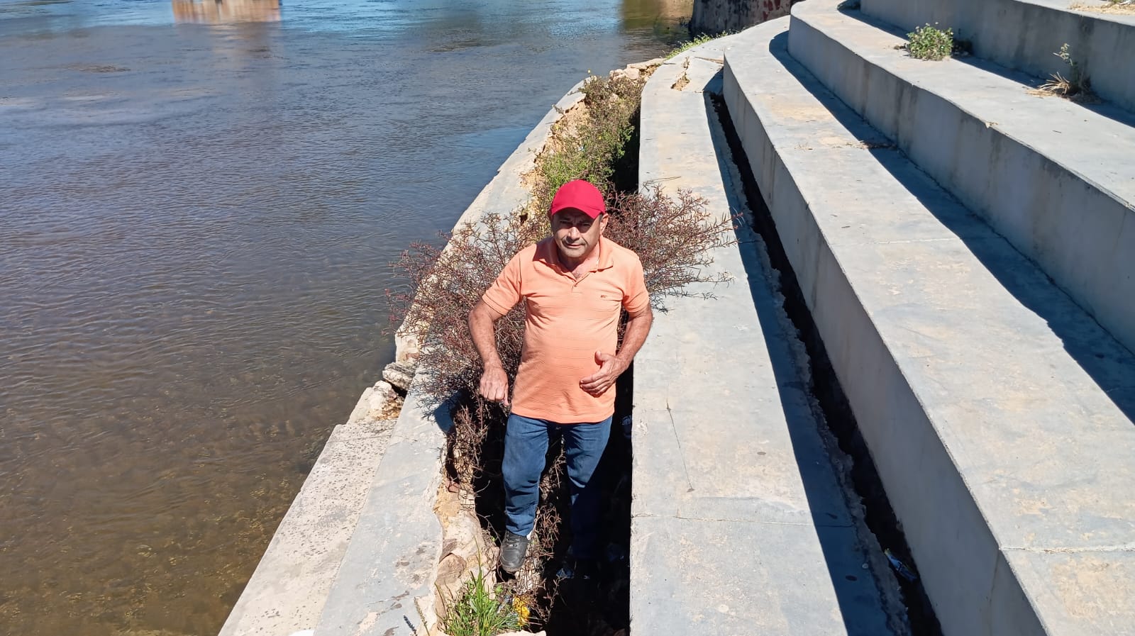 Carlinhos Pró Luz esteve na imensa cratera que está consumindo o Cáis de Formosa do Rio Preto.