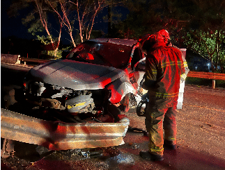 Caminhonete colide contra guardrail na BA-827 nas proximidades de Barreiras