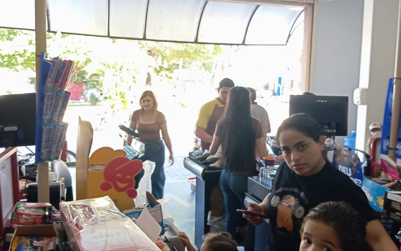 Emoção e Alegria no Sorteio Especial do Supermercado do Bugiu