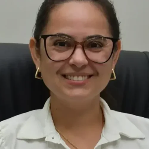 Mulher Forte: A Coragem de uma líder humanitária