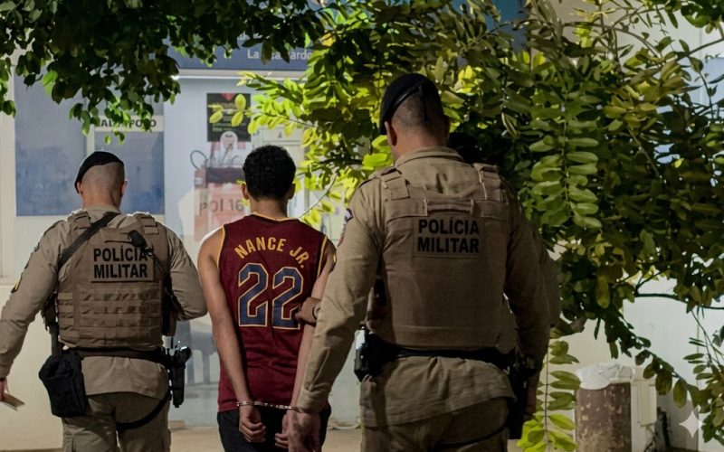 Filho é preso acusado de matar o próprio pai.