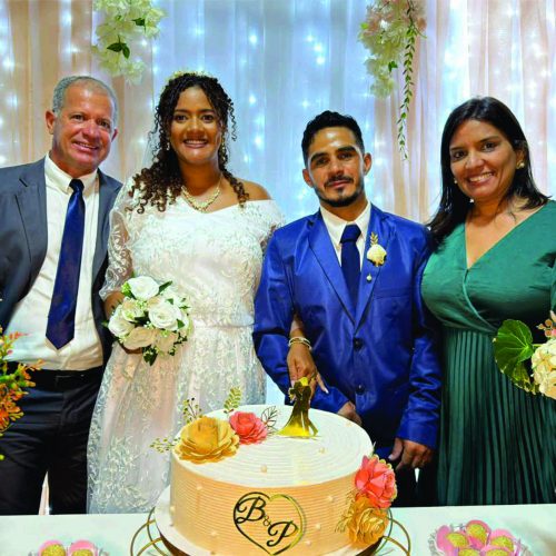 Igreja Batista Manancial realizou o enlace matrimonial de Pedro e Beatriz  no último sábado.