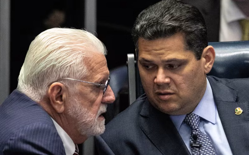 Wagner libera bancada do PT para apoiar CPMI do Banco Master; Alcolumbre adia leitura