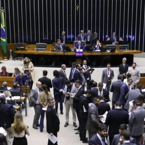 PT VOTA CONTRA REDUÇÃO DO IPVA E CAUSA INDIGNAÇÃO