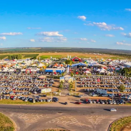 Sabino Filho leva comitiva à Bahia Farm Show de olho em novidades para  a AgroFormosa 2026