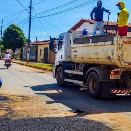 Prefeitura de Formosa do Rio Preto começou a operação tapa-buracos