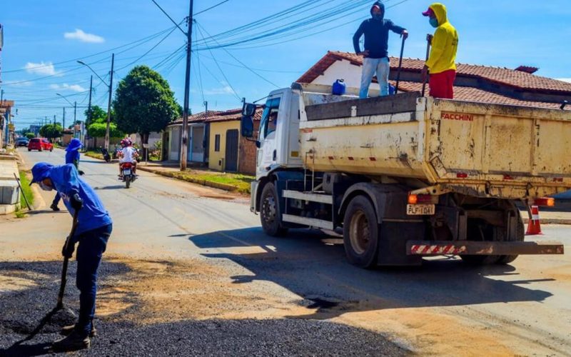 Prefeitura de Formosa do Rio Preto começou a operação tapa-buracos