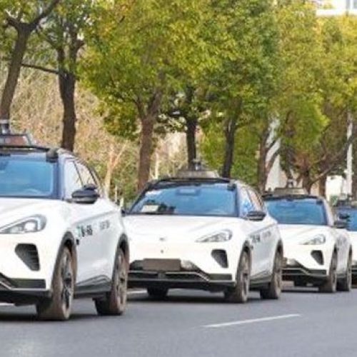 Mais de 10.000 veículo sem motoristas já circulam na China.
